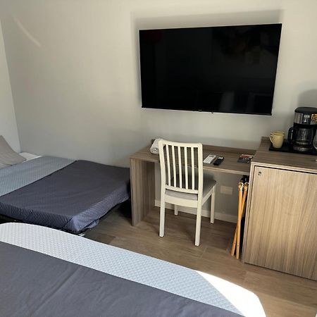 ホテル Niky House Roma エクステリア 写真