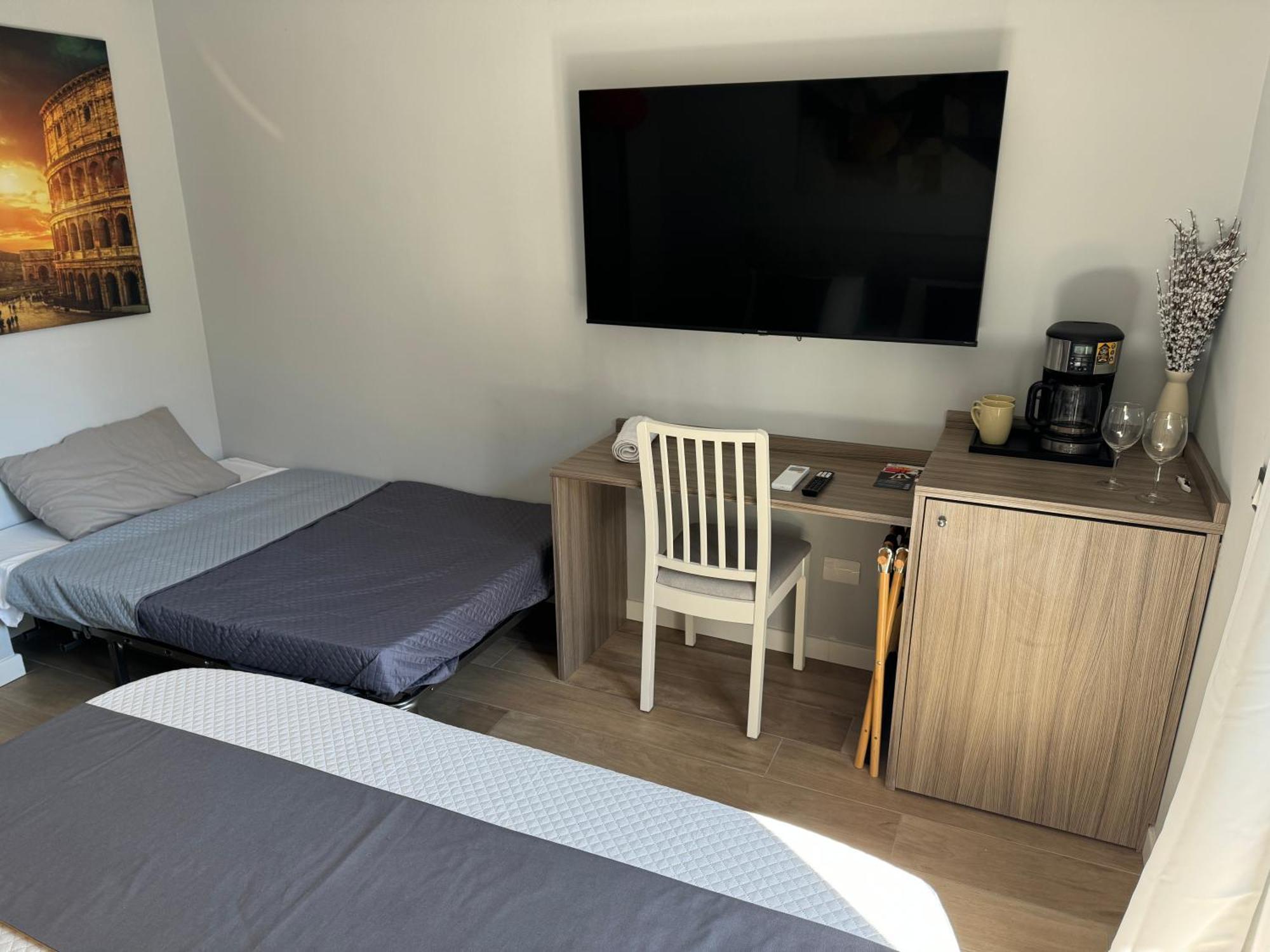 ホテル Niky House Roma エクステリア 写真